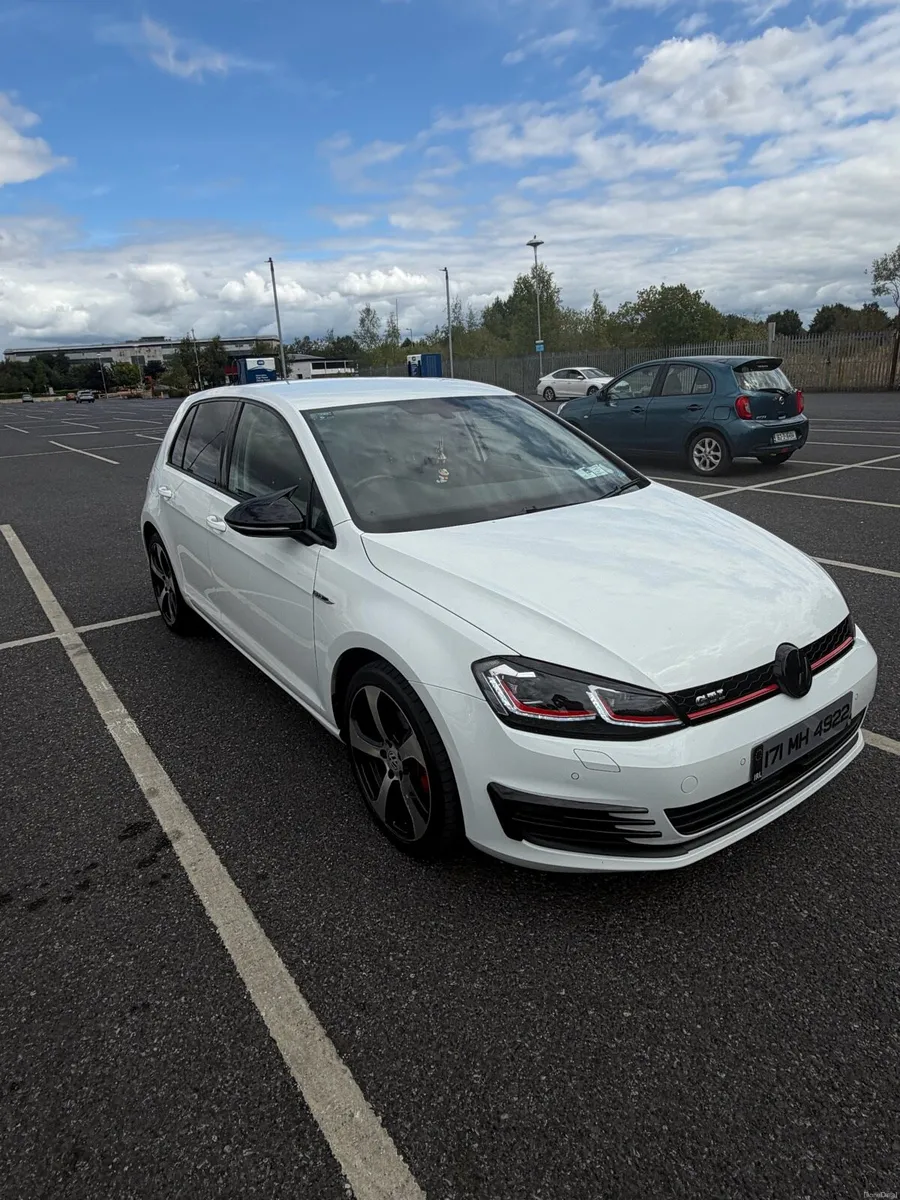 2017 VW Golf 1.6 TDI - Low Mileage - Image 2