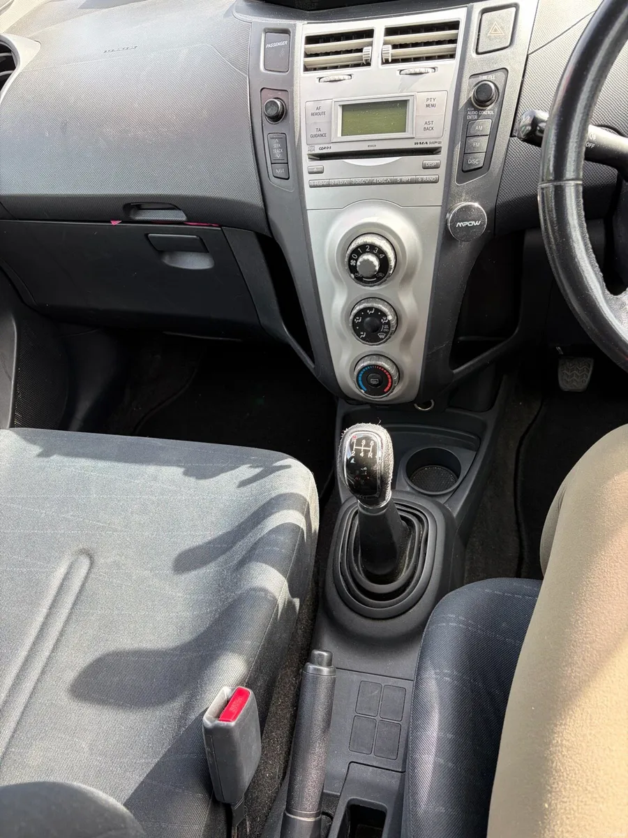 Toyota Yaris 2008 - Image 6