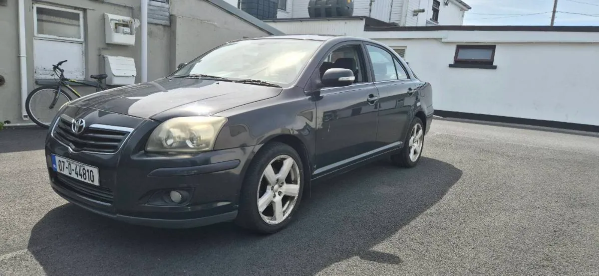Toyota avensis 1.8 luna - Image 3