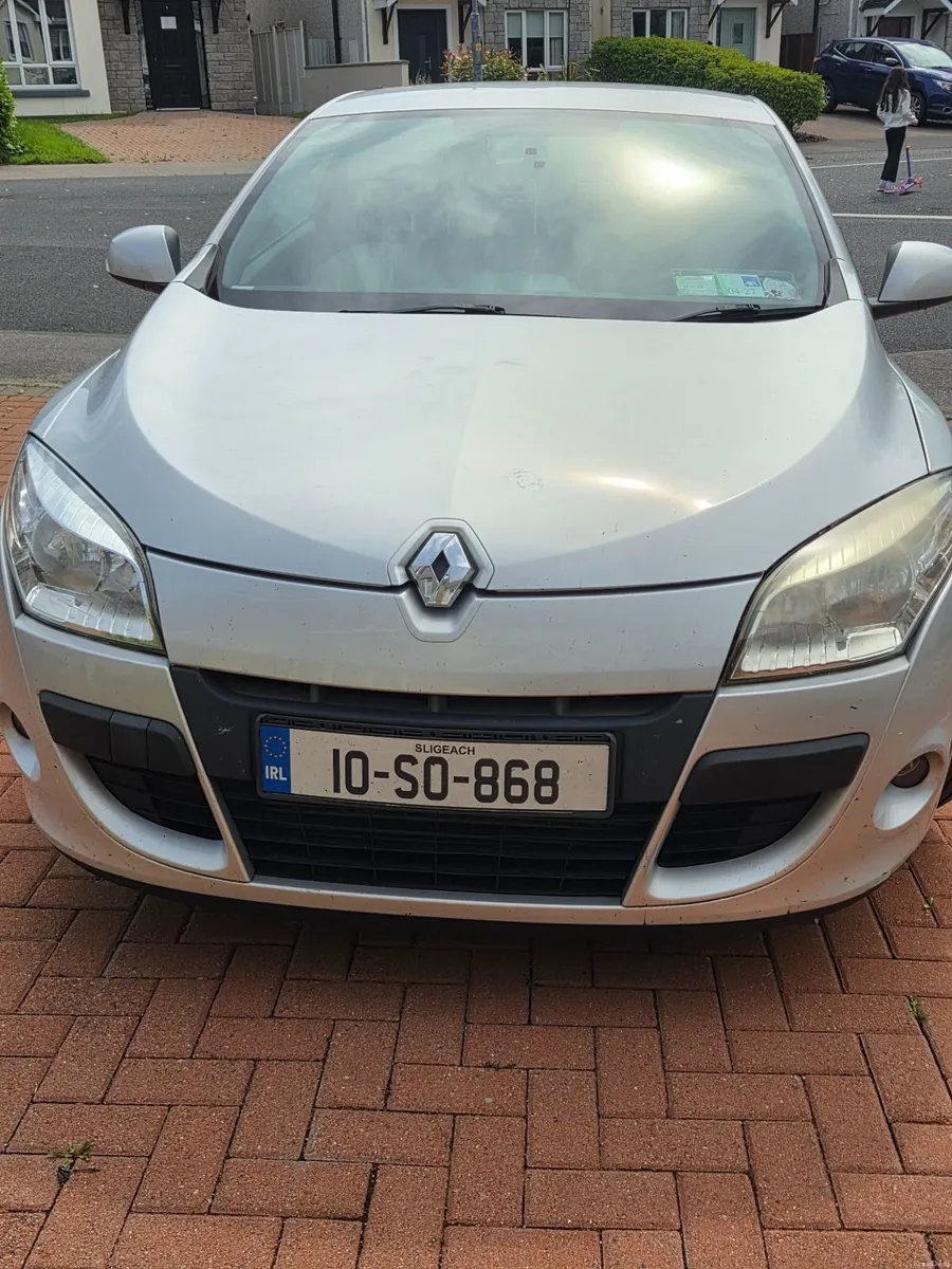Renault Megane 2010 - Image 1