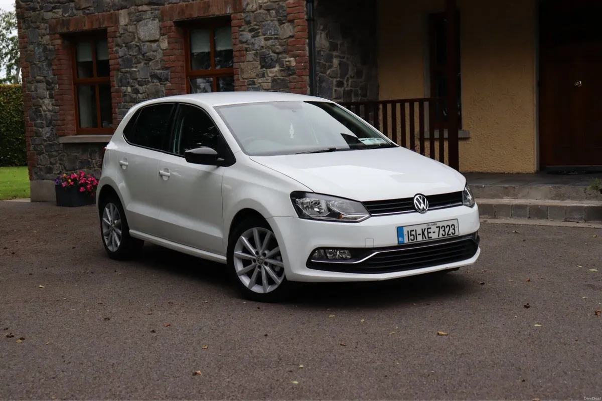 2015 Vw polo se design edition 1.0mpi - Image 1