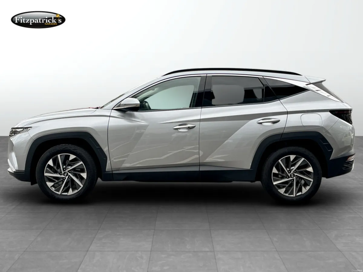 Hyundai Tucson Executive Plus 1.6 Diesel - Image 4