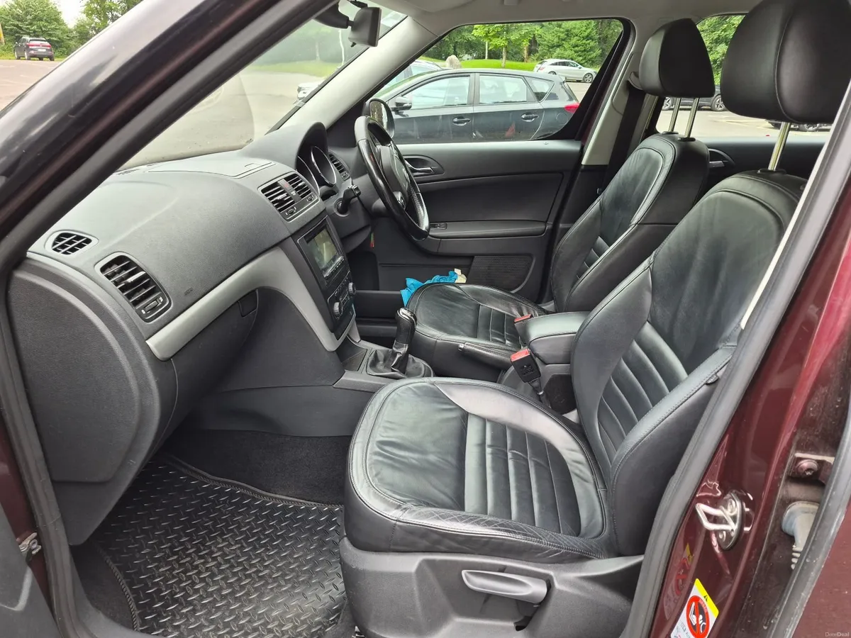 Skoda Yeti 2011 - Image 5