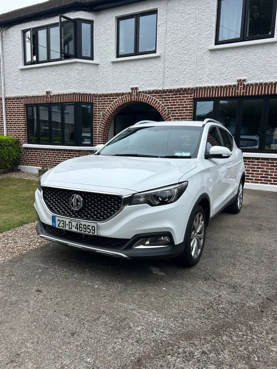 MG ZS 2023 - Image 4