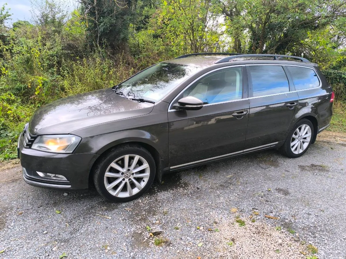 Volkswagen Passat - Image 5