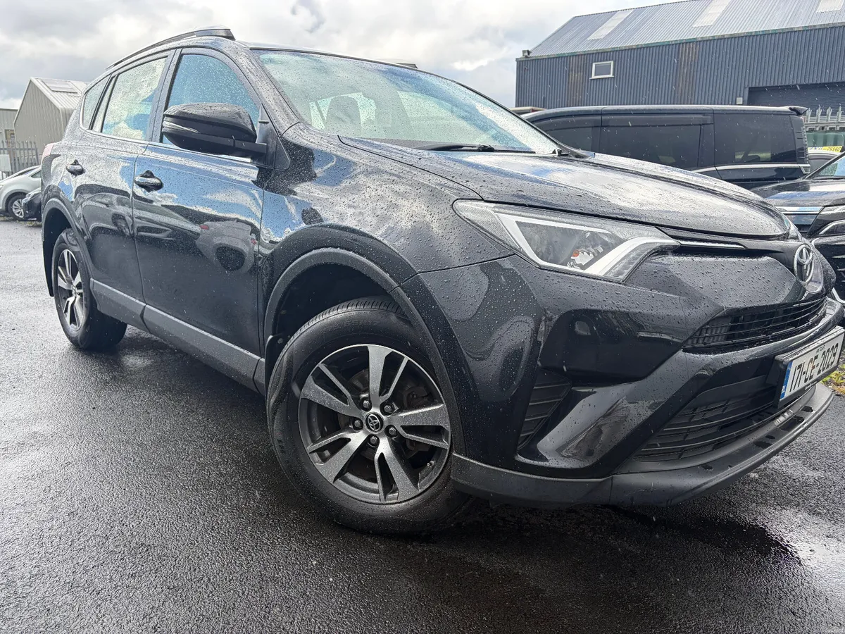 2017 Toyota RAV4 LUNA 2.0 D4D DIESEL - Image 1