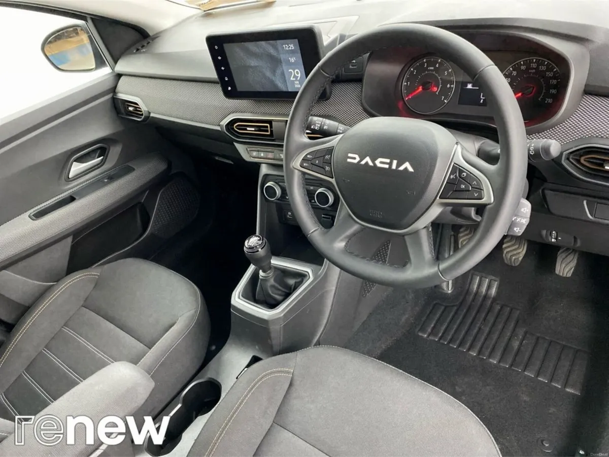 Dacia Sandero Stepway TCe 90 Journey - Image 6