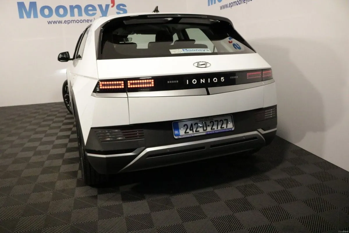 Hyundai IONIQ 5 Executive 58 kWh Ex Demo EV - Image 6