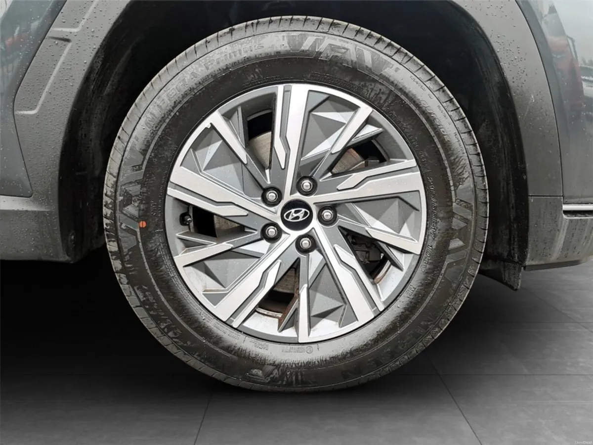 Hyundai Tucson Comfort Plus 1.6 Diesel. €2,000 Scr - Image 4