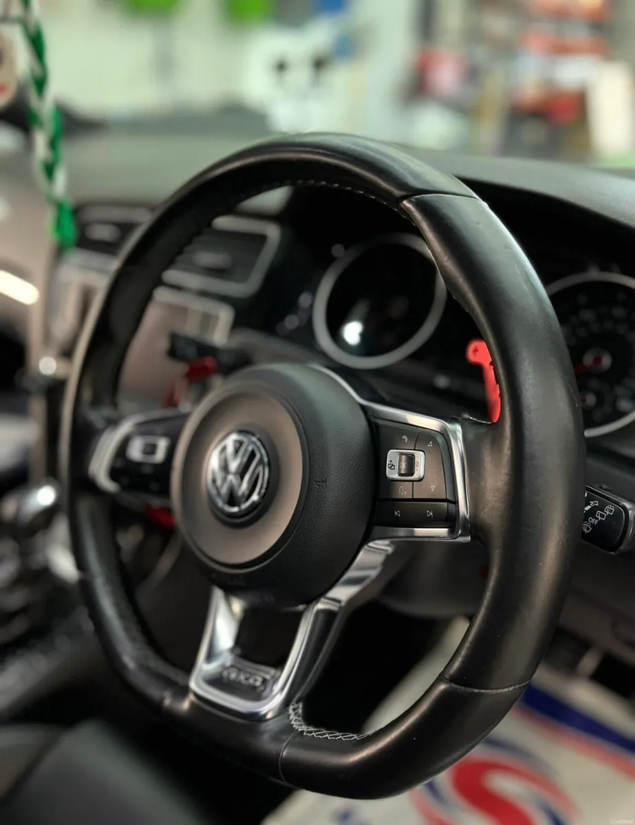 Volkswagen GTD DSG Auto - Full leather interior - Image 5