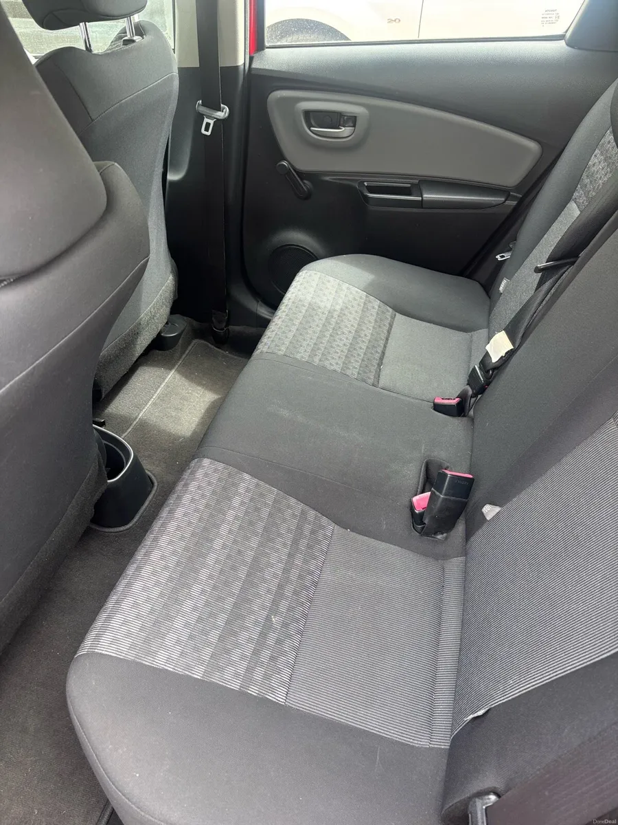 TOYOTA YARIS LUNA 161 1L Petrol - Low KMS/Tax - Image 3