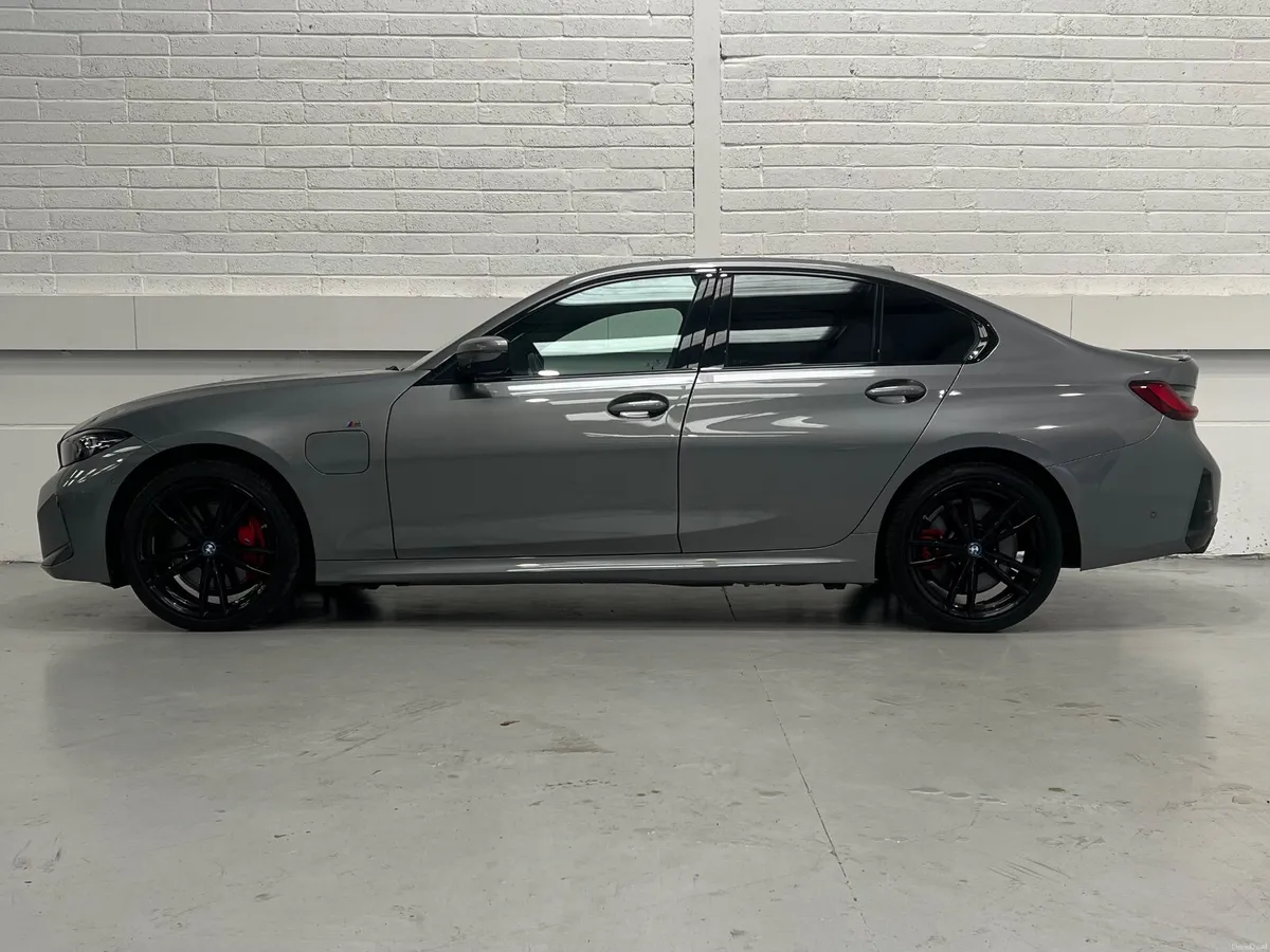 BMW 3 Series 330e M Sport Pro Edition Auto Saloon - Image 4