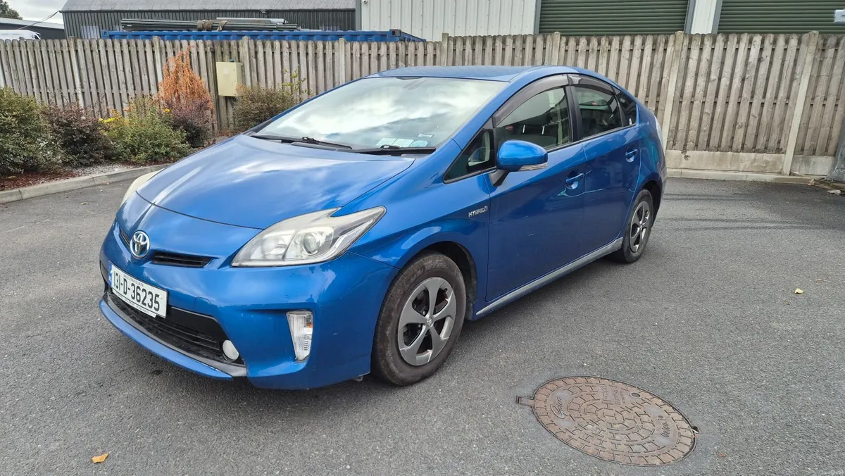 Toyota Prius 2013 - Image 4