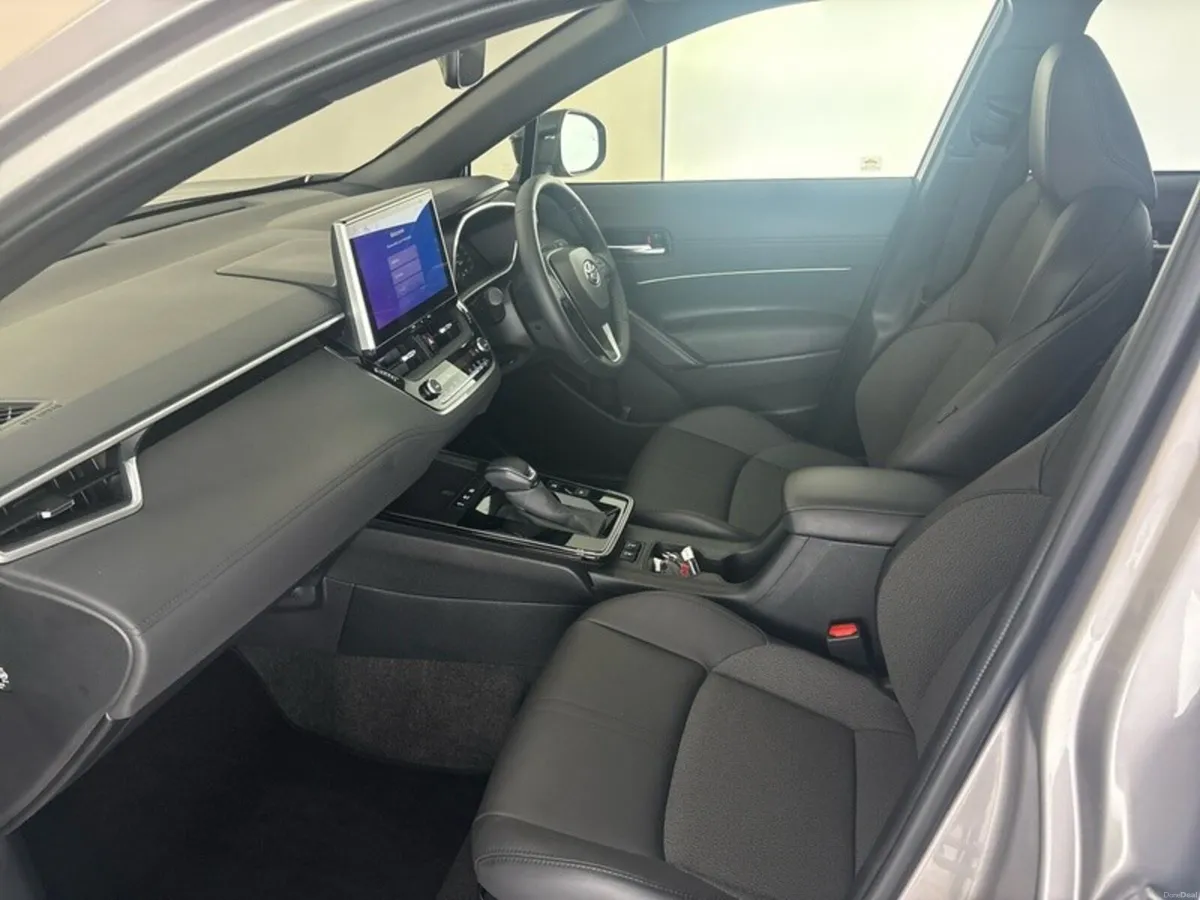 Toyota Corolla Cross SOL Hybrid Top of the range - Image 6