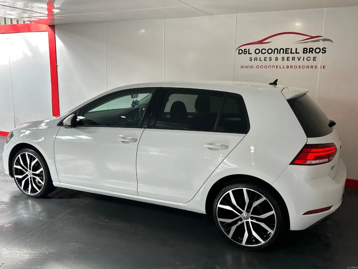 Volkswagen Golf TRENDLINE 1.6 TDI MANUAL 5SPEED 5D - Image 4