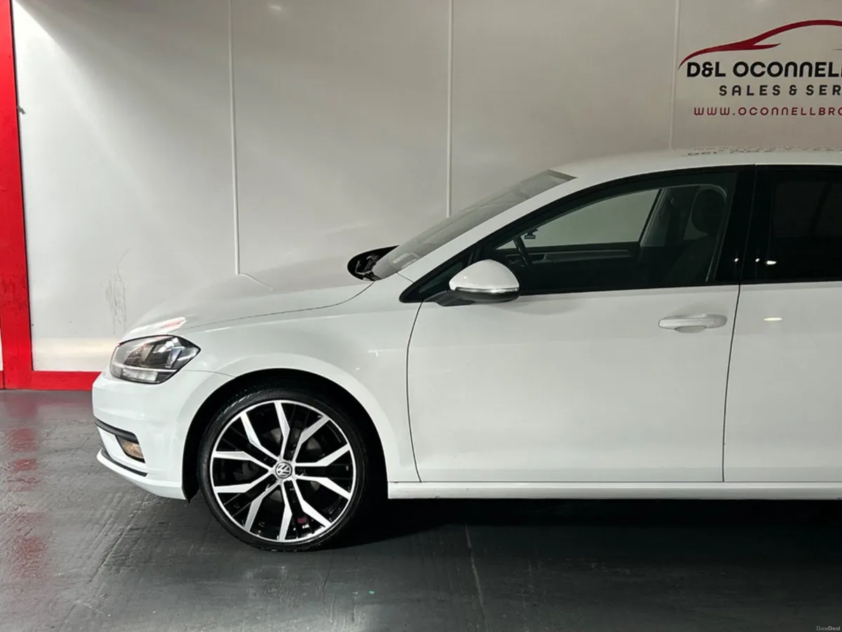Volkswagen Golf TRENDLINE 1.6 TDI MANUAL 5SPEED 5D - Image 6