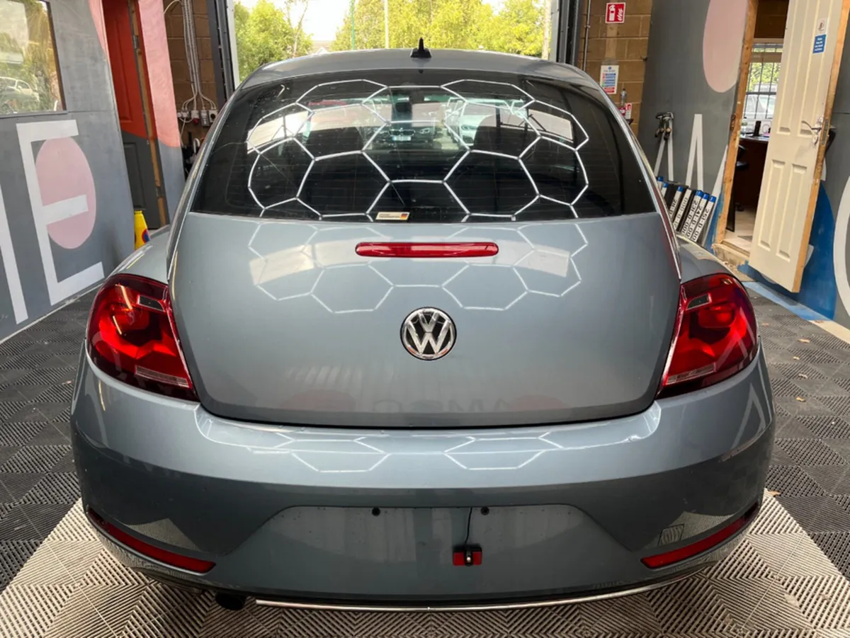 Volkswagen Beetle 2017 VOLKSWAGEN BEETLE DESIGN 1. - Image 4