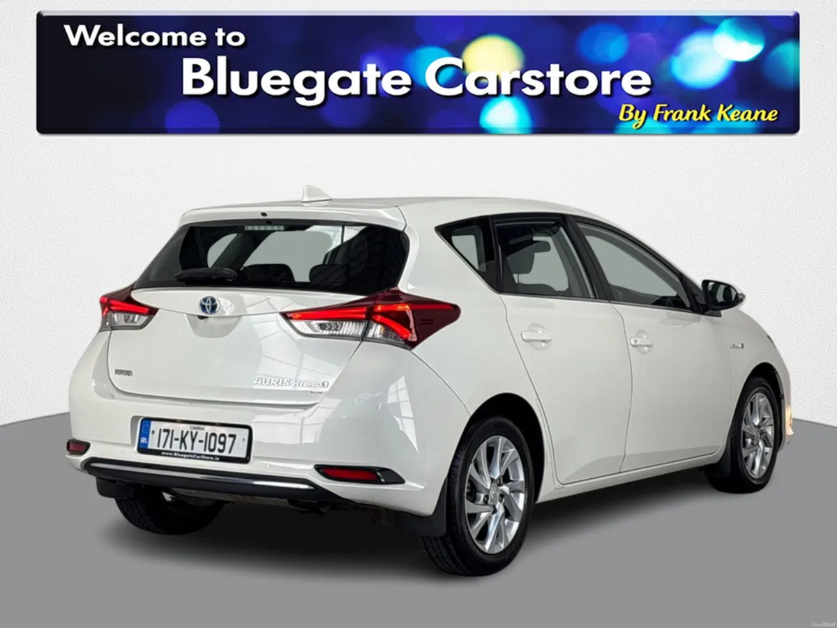 Toyota Auris 1.8 HYBRID LUNA 4DR AUTOMATIC**MULTIF - Image 4