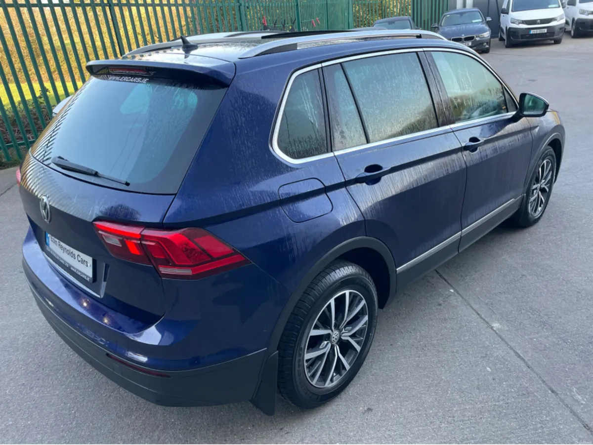Volkswagen Tiguan 2.0 TDI  6SP 150HP COMFORTLINE P - Image 6
