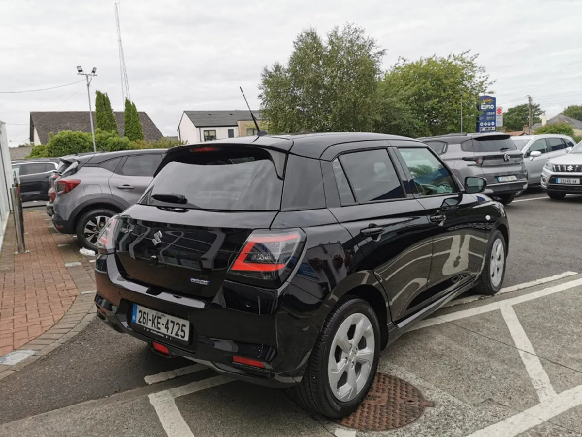 Suzuki Swift 1.2 HYBRID MOTION 5DR - Image 4