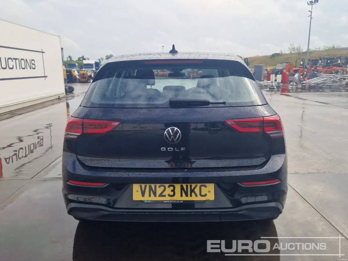 Volkswagen Golf 2023 - Image 3