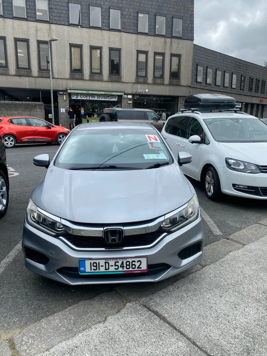 2019 Honda Grace Hybrid - Image 1