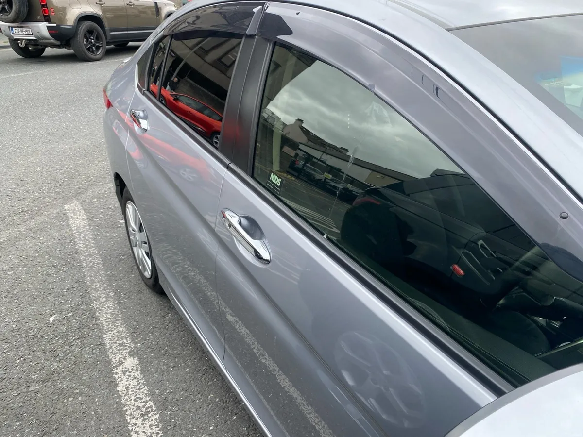 2019 Honda Grace Hybrid - Image 6
