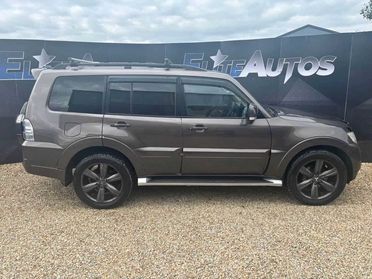 Mitsubishi Pajero Shogun Automatic 3.2 2015 - Image 5
