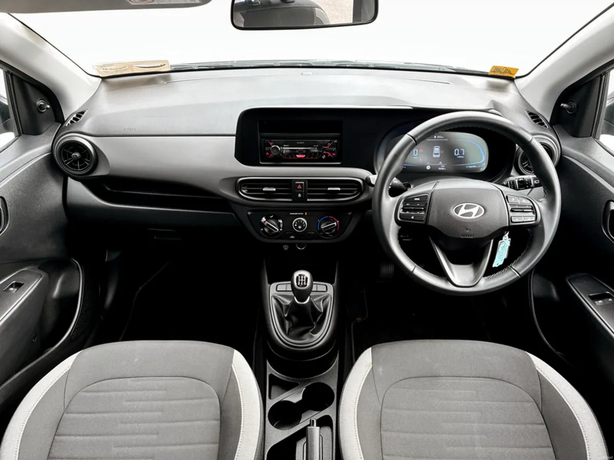 Hyundai i10 Classic 1.0 Petrol - Image 6