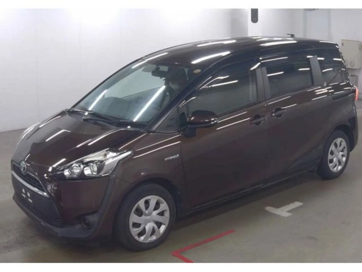 Toyota Sienta 1.5 Petrol Hybrid Auto - Image 1