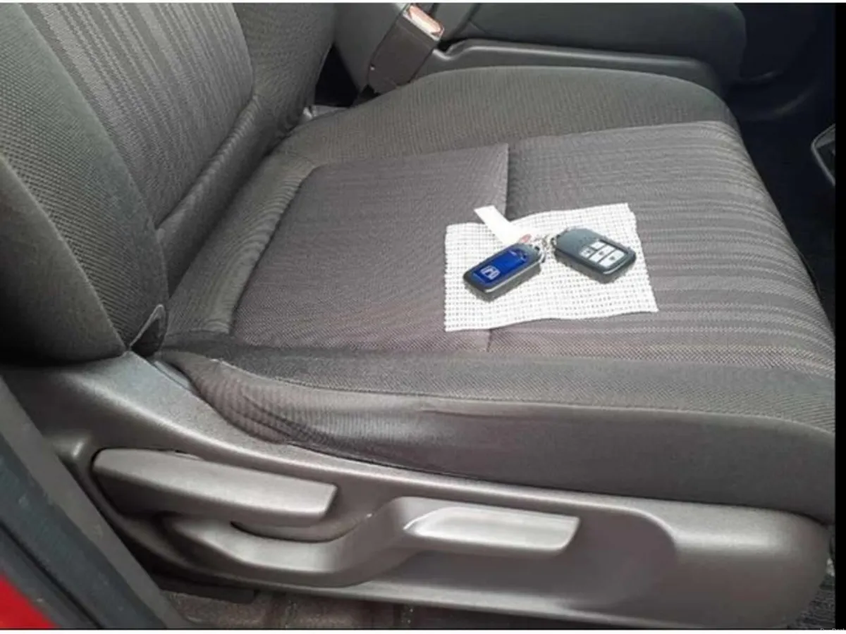 Honda Freed 1.5 Petrol Hybrid G Honda Sensing - Image 6