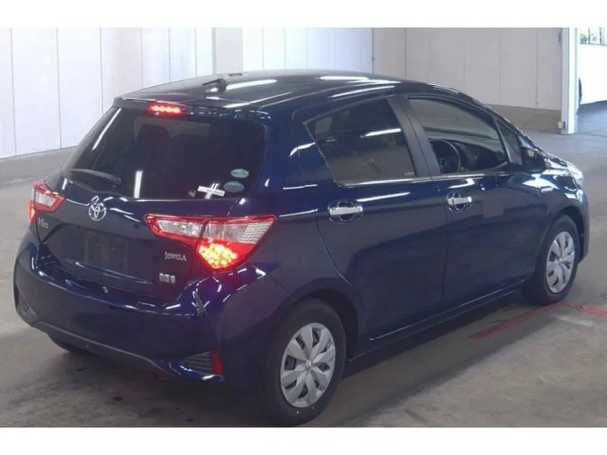 Toyota Vitz 1.5 Petrol Hybrid Auto - Image 4