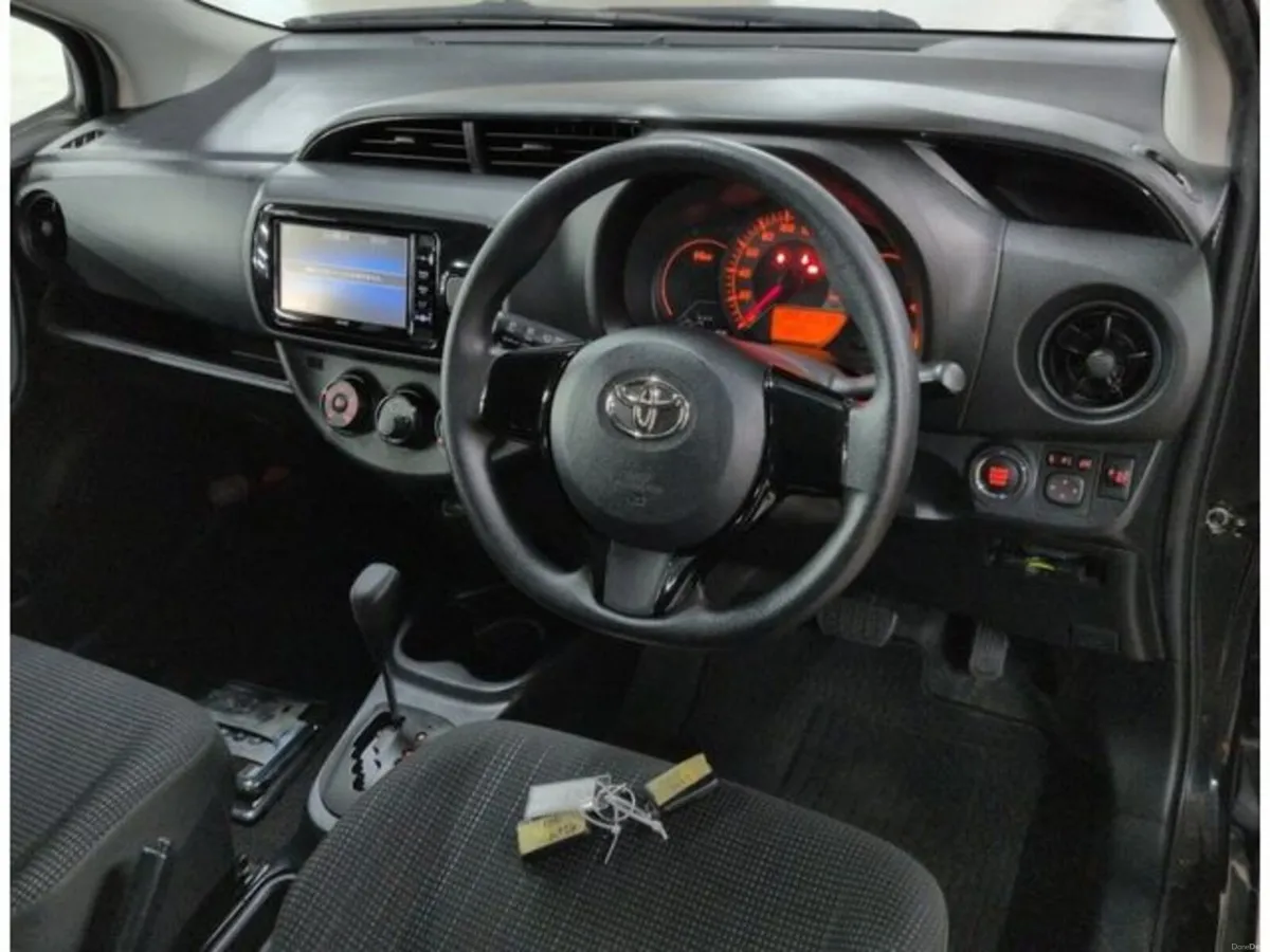Toyota Vitz 1.0 Petrol Auto - Image 5