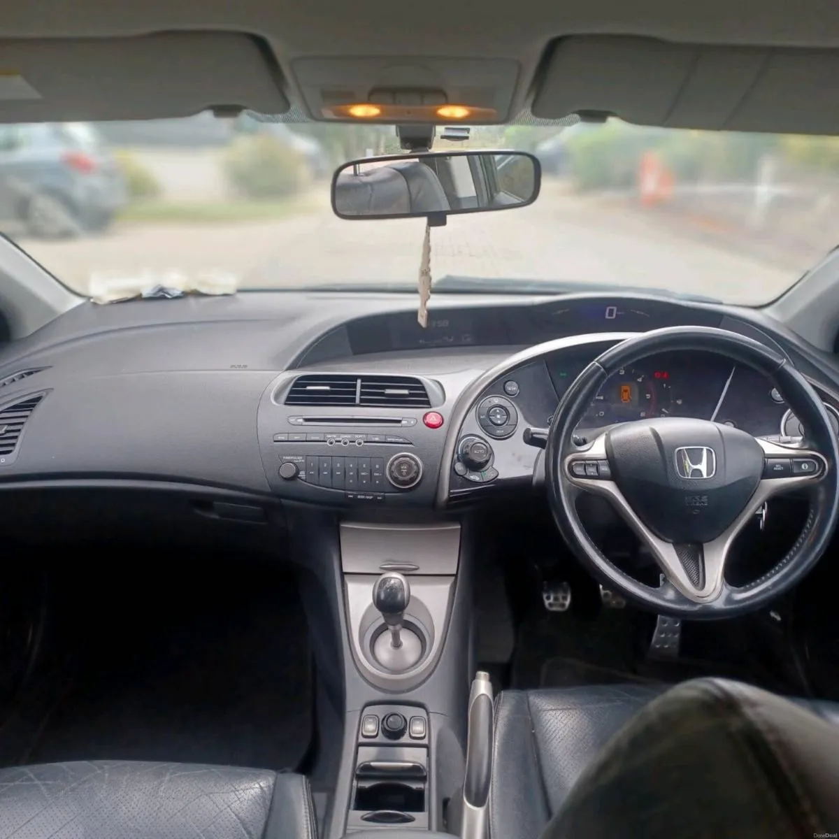 Honda Civic 2.2 TDI Executive((NEW NCT)) - Image 6