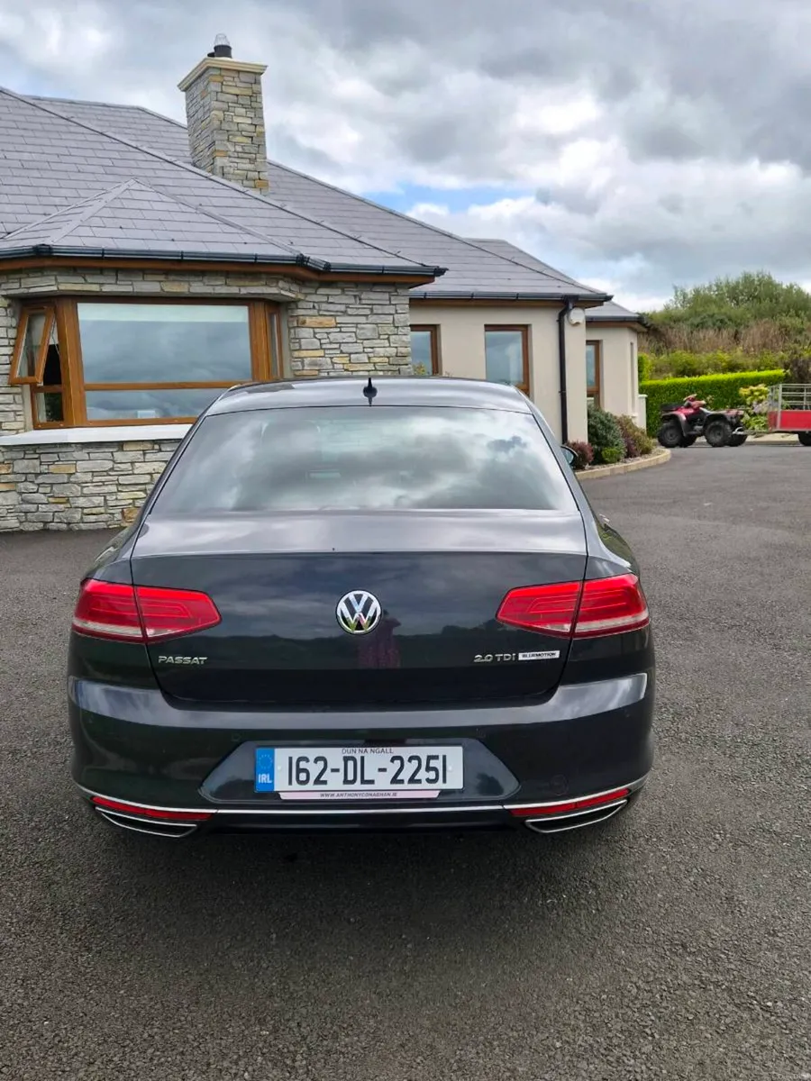 VW Passat 2.0Tdi R-Line, Pan Roof - Image 3