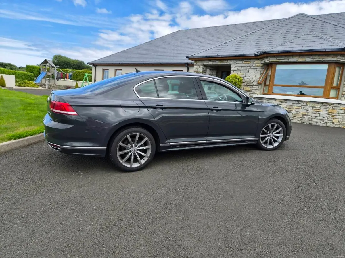 VW Passat 2.0Tdi R-Line, Pan Roof - Image 4