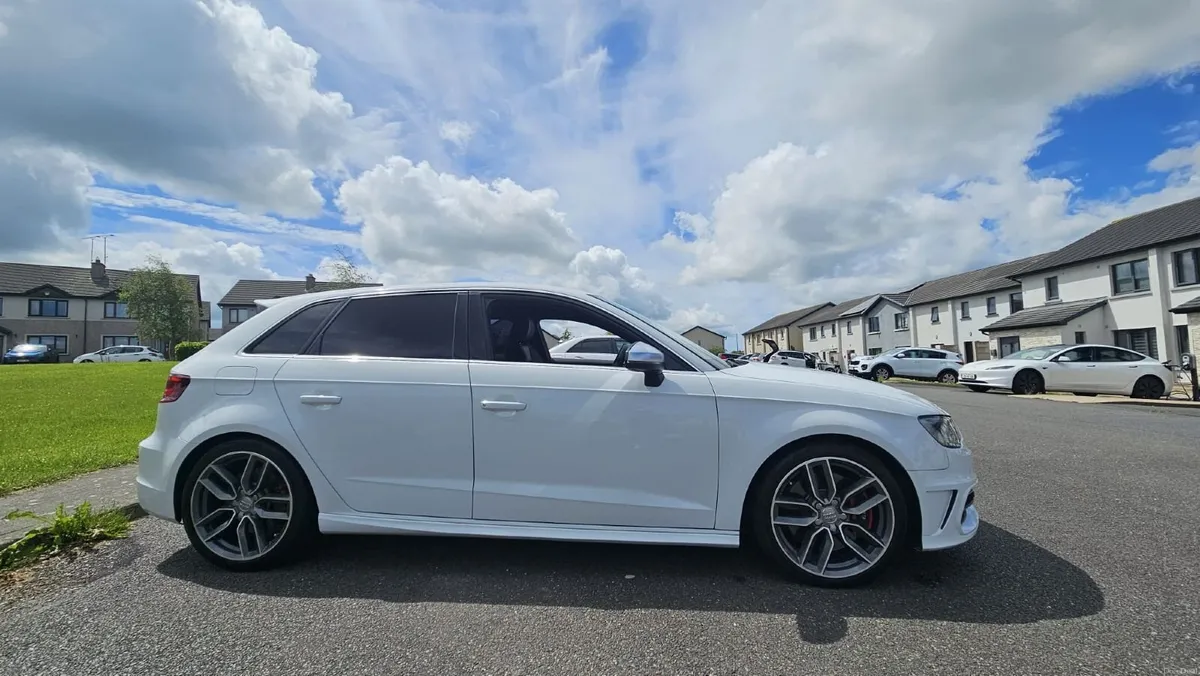 Audi S3 2014 - Image 2