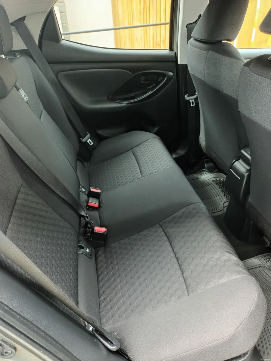 Toyota Yaris 2020 Hybrid Luna Sport bi tone - Image 3