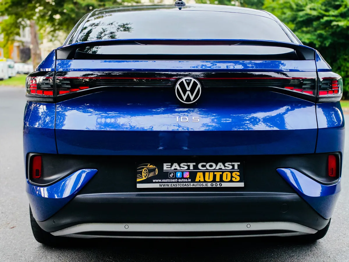 VOLKSWAGEN ID.5 STYLE PRO PERFORMANCE - Image 6