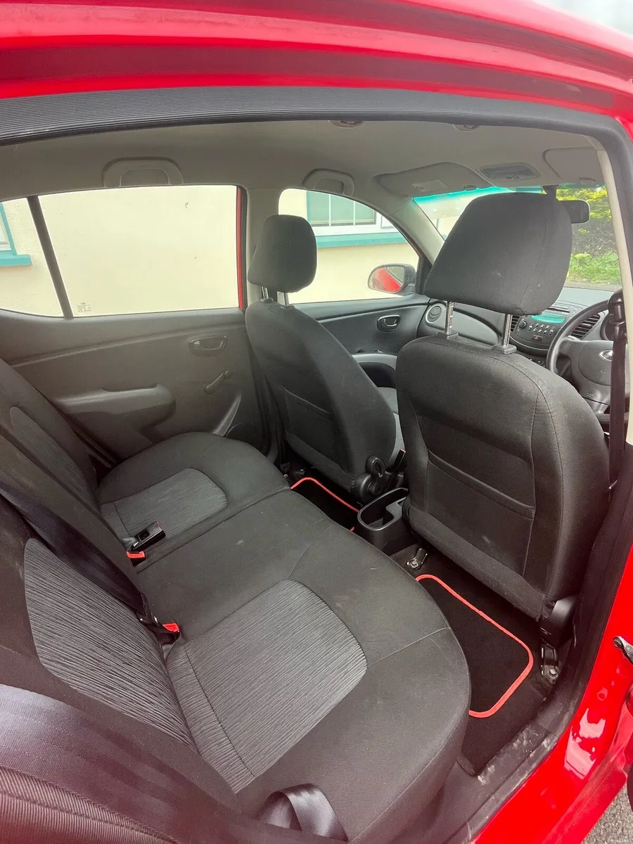 Hyundai i10 70k miles - Image 5
