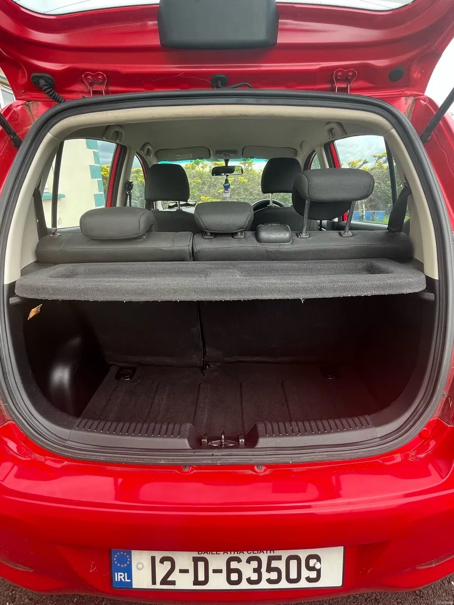 Hyundai i10 70k miles - Image 4