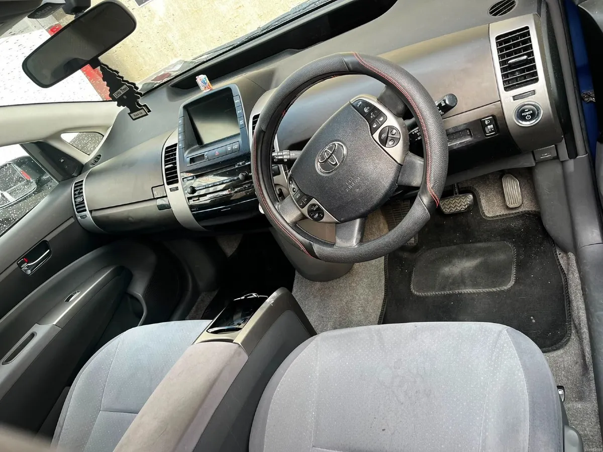Toyota Prius 2005 - Image 6