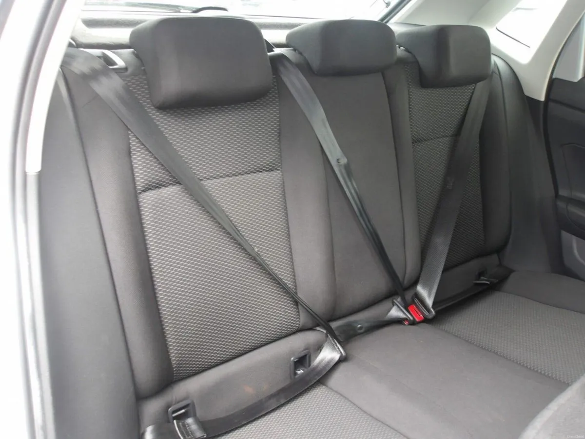 Volkswagen Polo TRENDLINE 1.0 80BHP** FINANCE-AVAI - Image 6