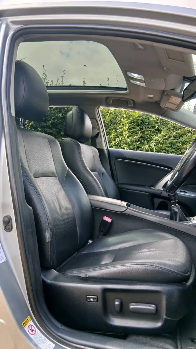 Toyota Avensis Excel/Tax+NCT - Image 6