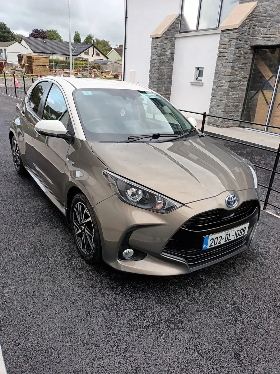 Toyota Yaris 2020 Hybrid Luna Sport bi tone - Image 1