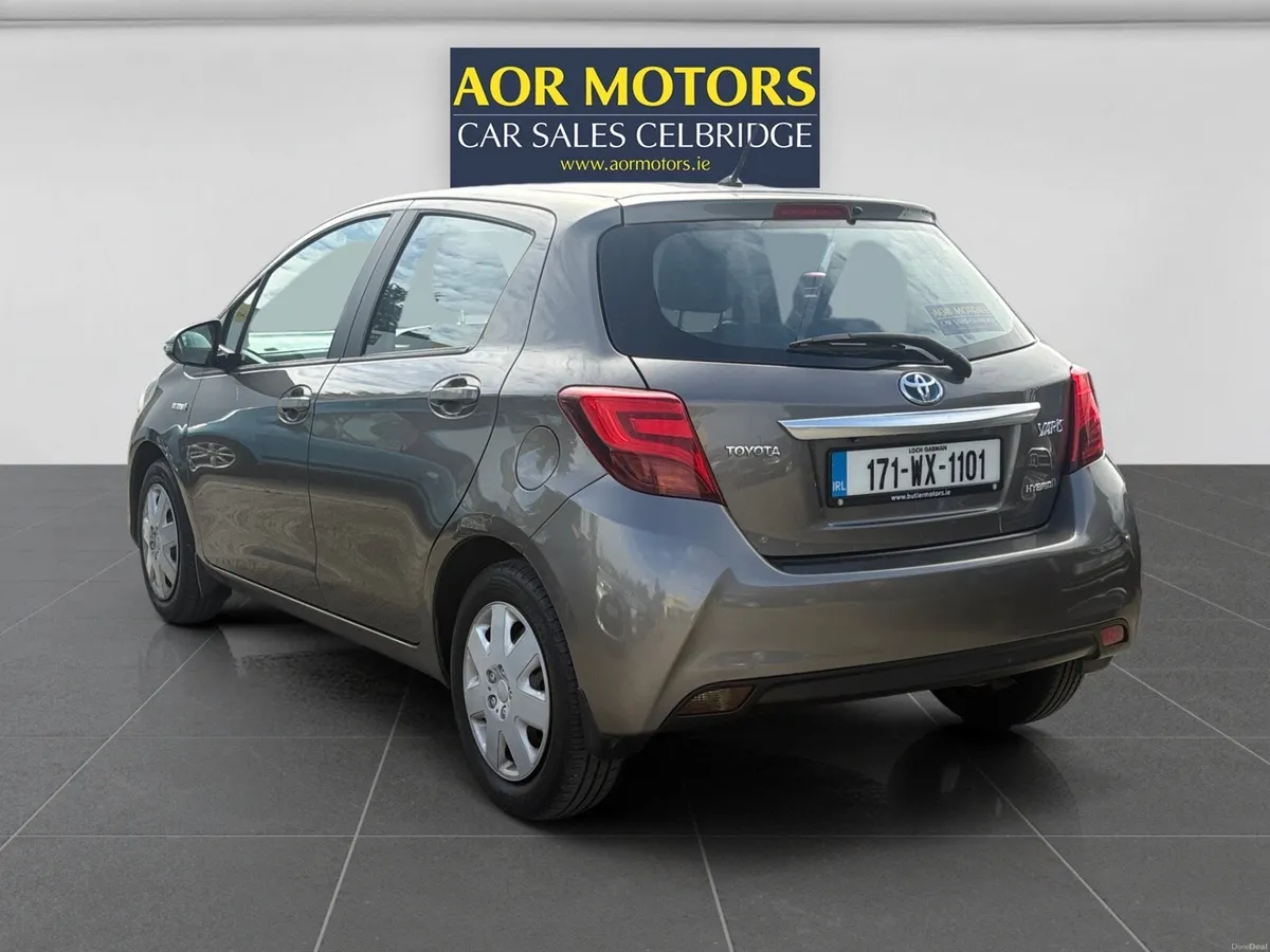 Toyota Yaris 2017 HYBRID IRISH CAR - Image 3