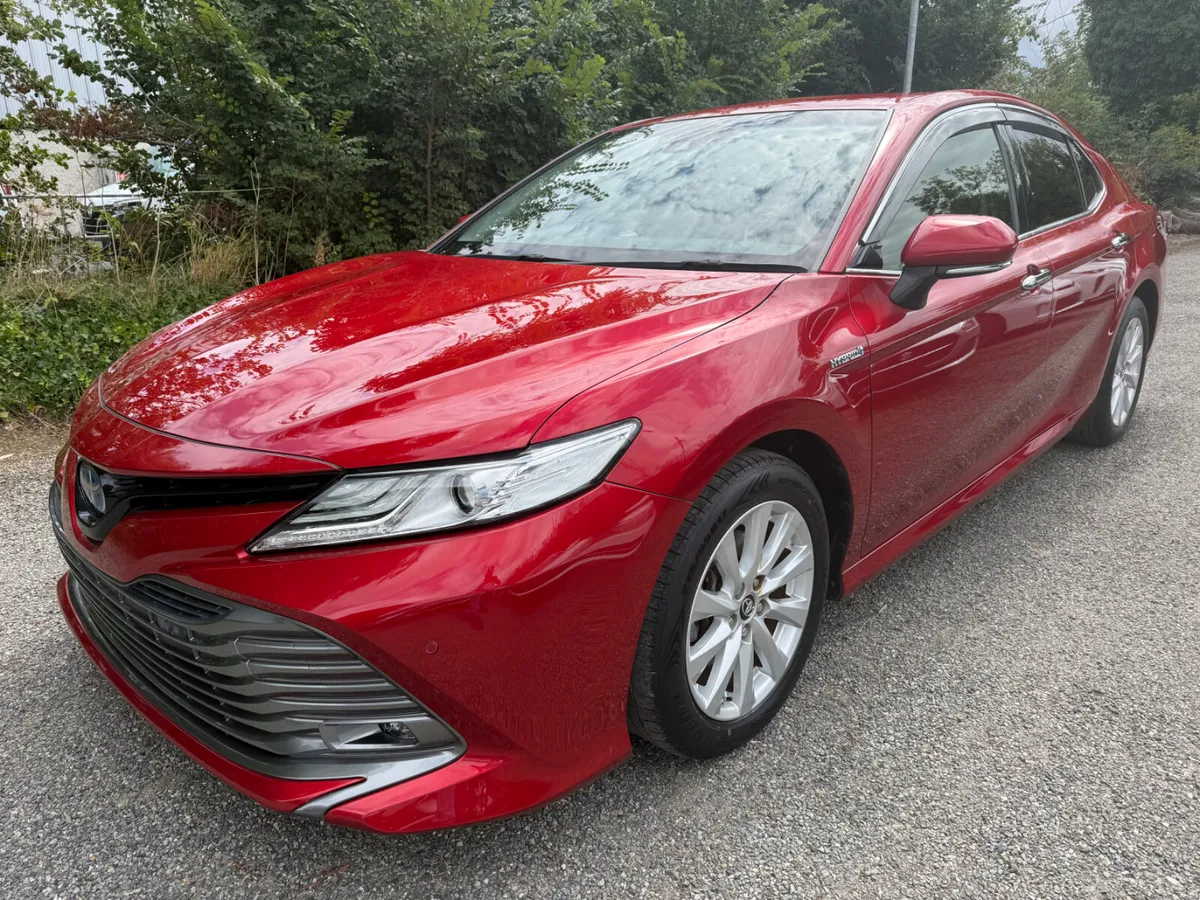 Toyota Camry low milege!!! - Image 2