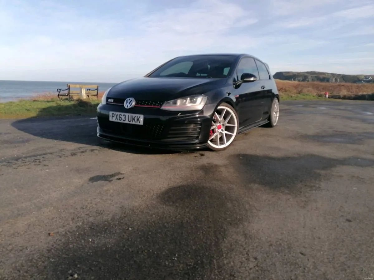 Volkswagen golf gti - Image 3