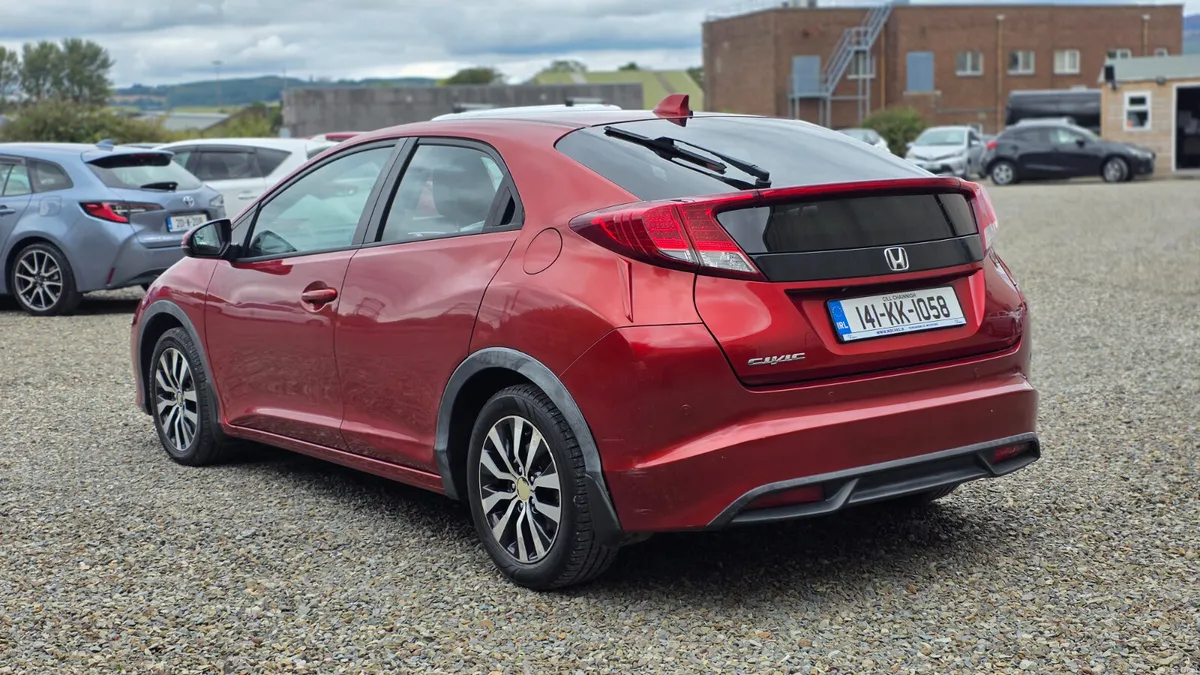 2014 Honda Civic Diesel - Image 5