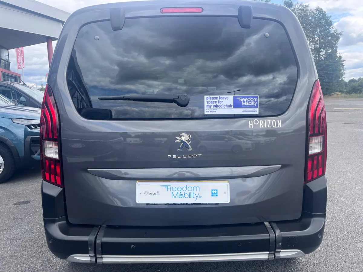 Peugeot Rifter 2019 Wheelchair Access - Image 6